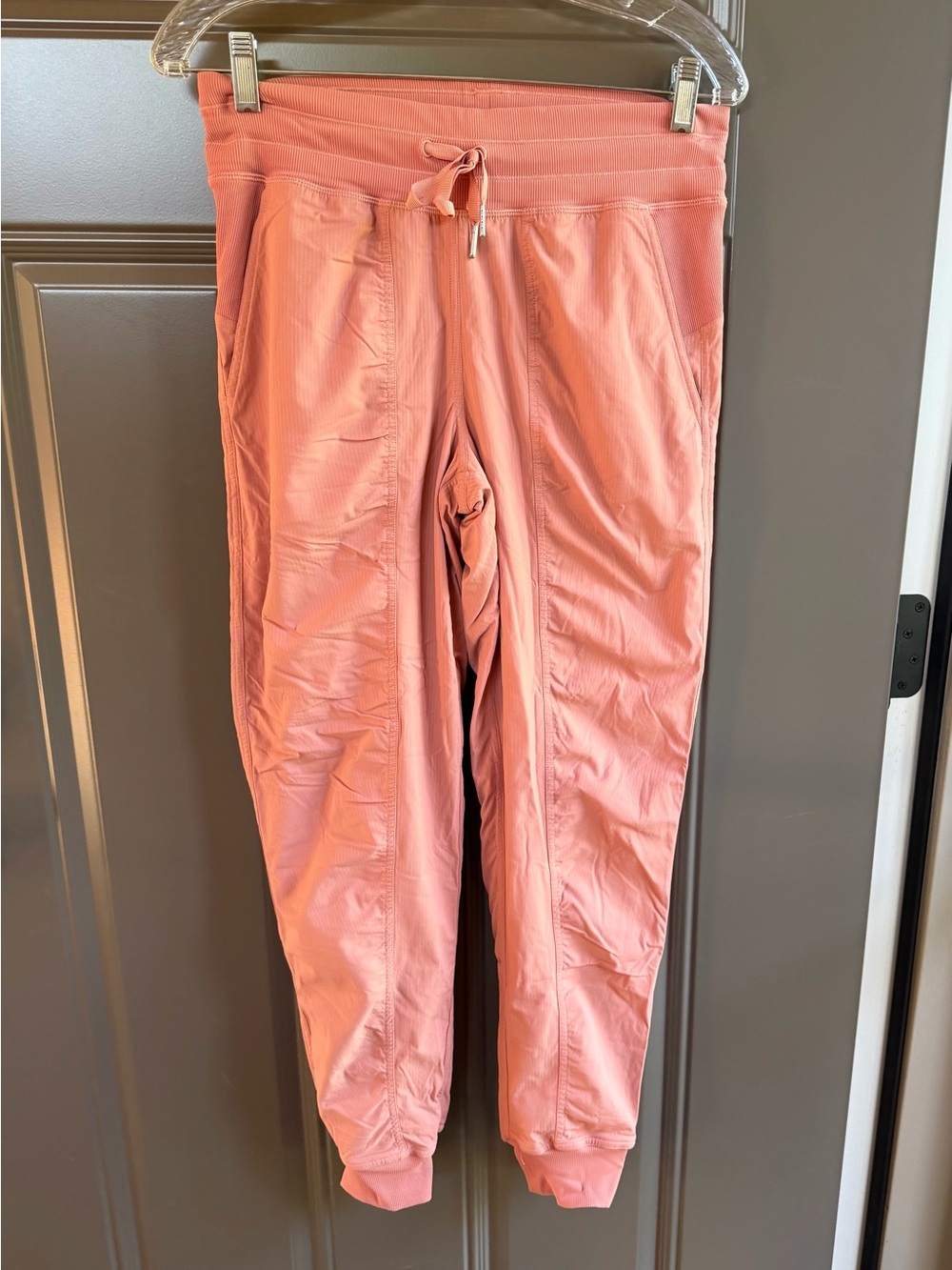Lululemon Coral Drawstring Joggers, Size 6